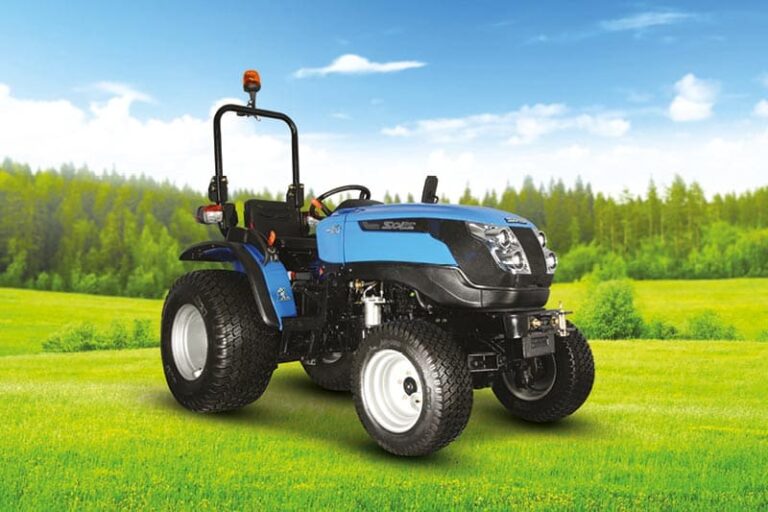 Solis-20-Traktor-Allrad-mit-Diagonal-Bereifung-2